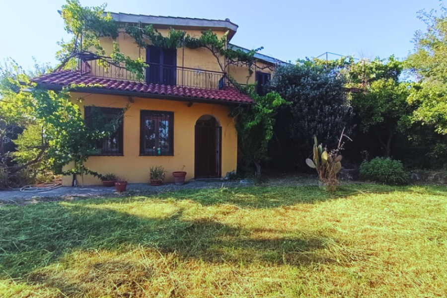 Abitativo - Villa uni In Vendita, Anguillara Sabazia > I Grassi