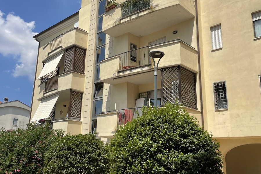 Abitativo - Appartamento In Vendita, Bracciano > Bracciano 2