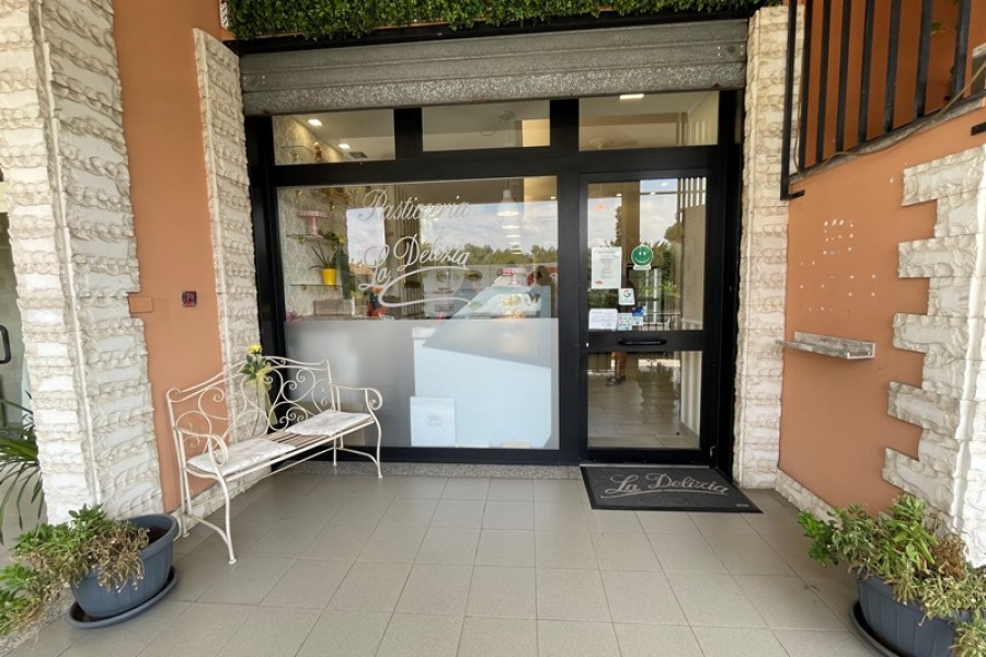 Immobile Commerciale - Negozio In Vendita, Anguillara Sabazia > Via Anguillarese