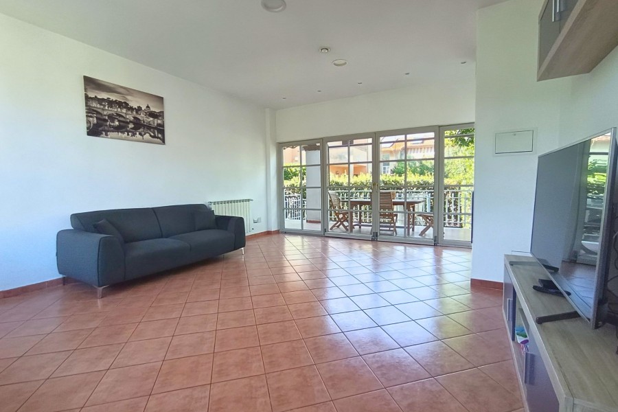 Abitativo - Villa schiera In Vendita, Anguillara Sabazia > Residenza Claudia