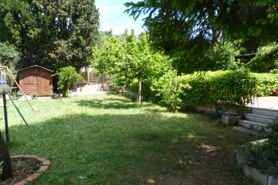 Abitativo - Appartamento In Vendita, Trevignano Romano > adiacente centro
