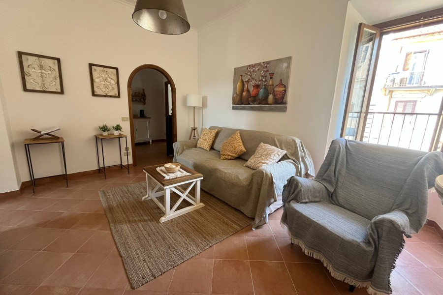 Abitativo - Appartamento In Locazione, Bracciano > Centro Storico