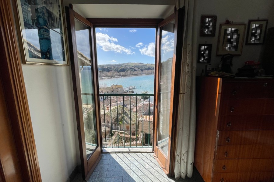 Abitativo - Appartamento In Vendita, Anguillara Sabazia > Borgo