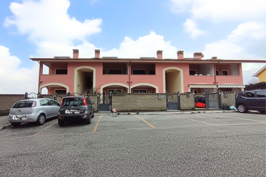 Abitativo - Appartamento In Locazione, Anguillara Sabazia > Poggio dei Pini