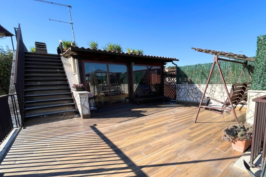 Abitativo - Appartamento In Vendita, Anguillara Sabazia > Centro